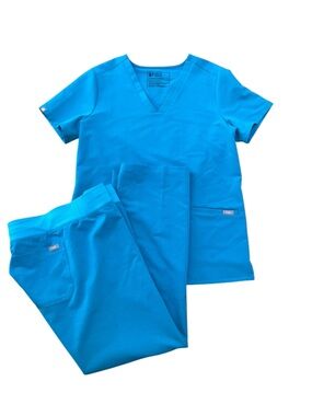 FIGS Vivid Teal Scrub Set